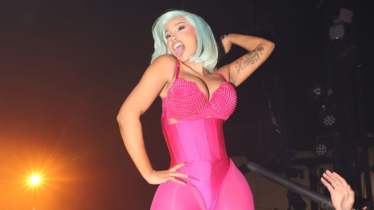 Cardi B Wants Her 'Baby Daddies' Flings to Attend Her NYC Party