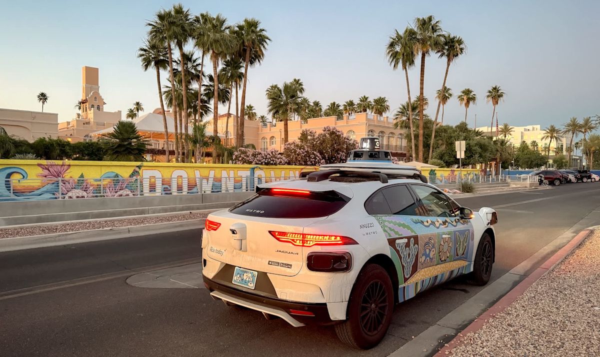 Waymo offers Oregon lawmakers all-expenses-paid Arizona trip to ride Phoenix robotaxis