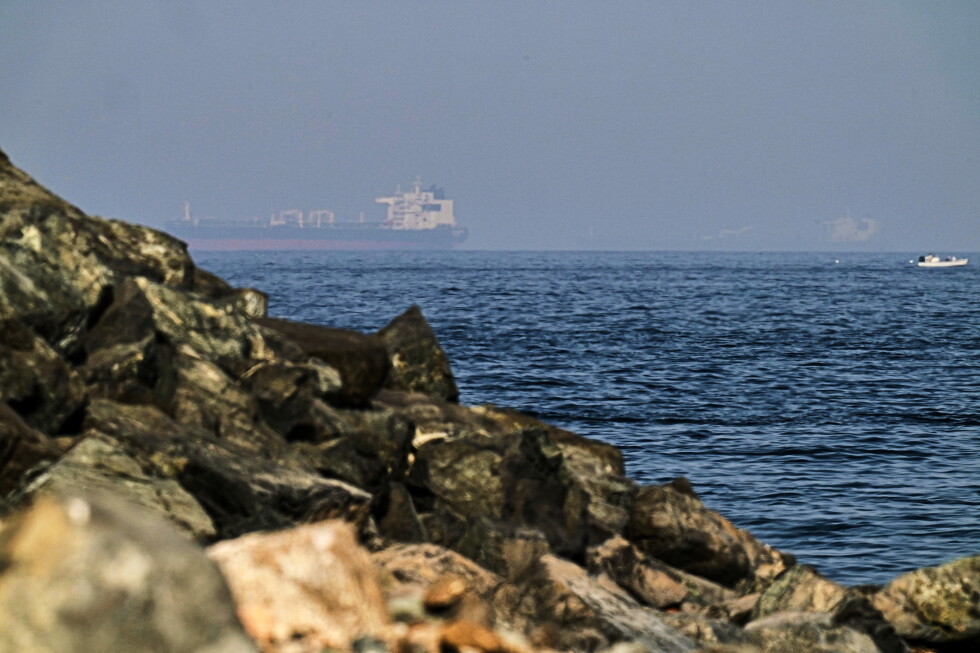 Trump's anger with Iran extends to Oman over Strait of Hormuz