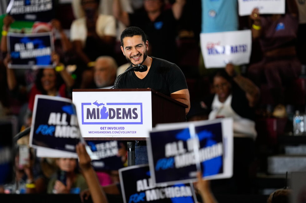 Michigan Democrats unite after Senate primary highlights party splits