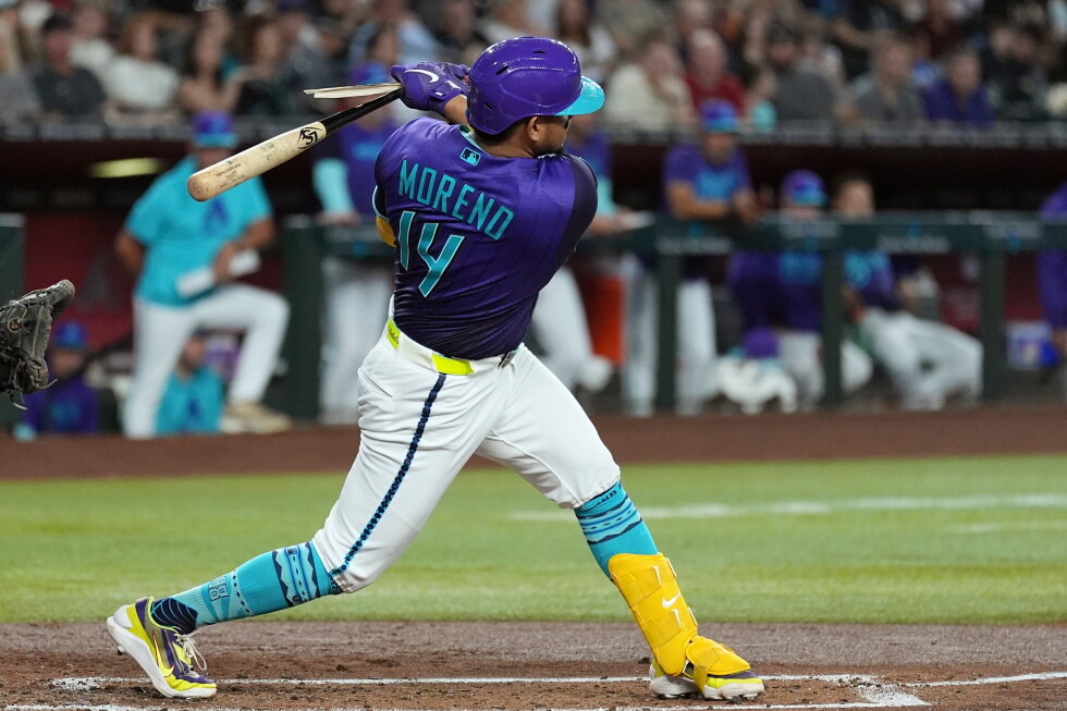 Vargas hits 2-run triple to help Diamondbacks beat the Reds 5-3