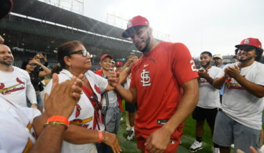 Joshua Báez of the Cardinals hits 3 home runs in historic major league debut