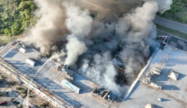 Russian and Ukrainian attacks kill 10 people, a day after shopping mall drone strike