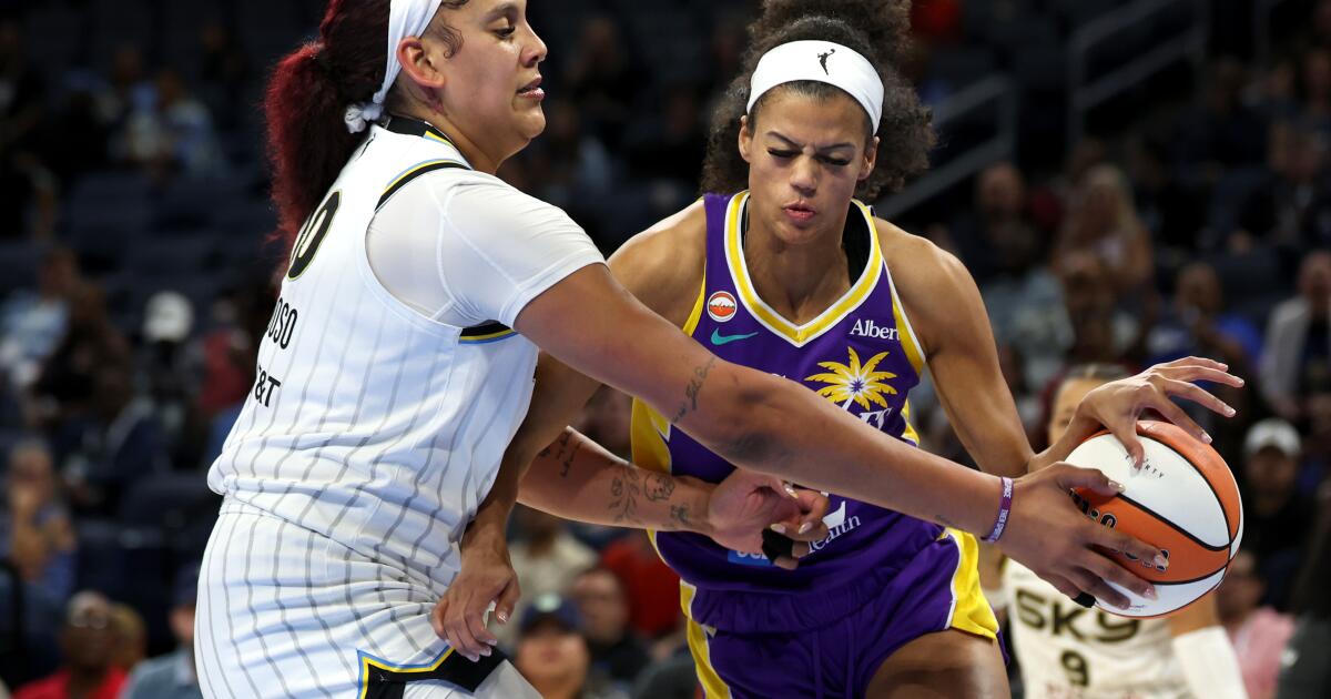 Dearica Hamby has a double-double, but Sparks lose to the Sky