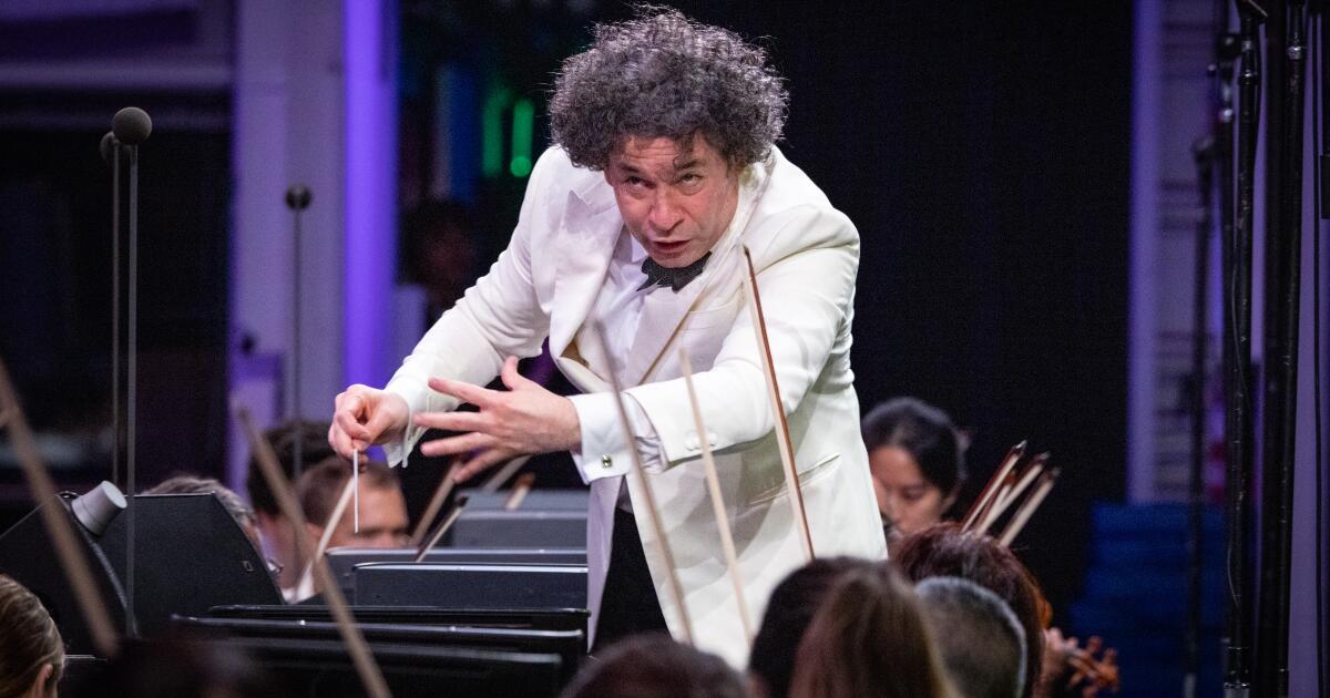Gustavo says goodbye with an L.A. Phil four-night Bowl extravaganza
