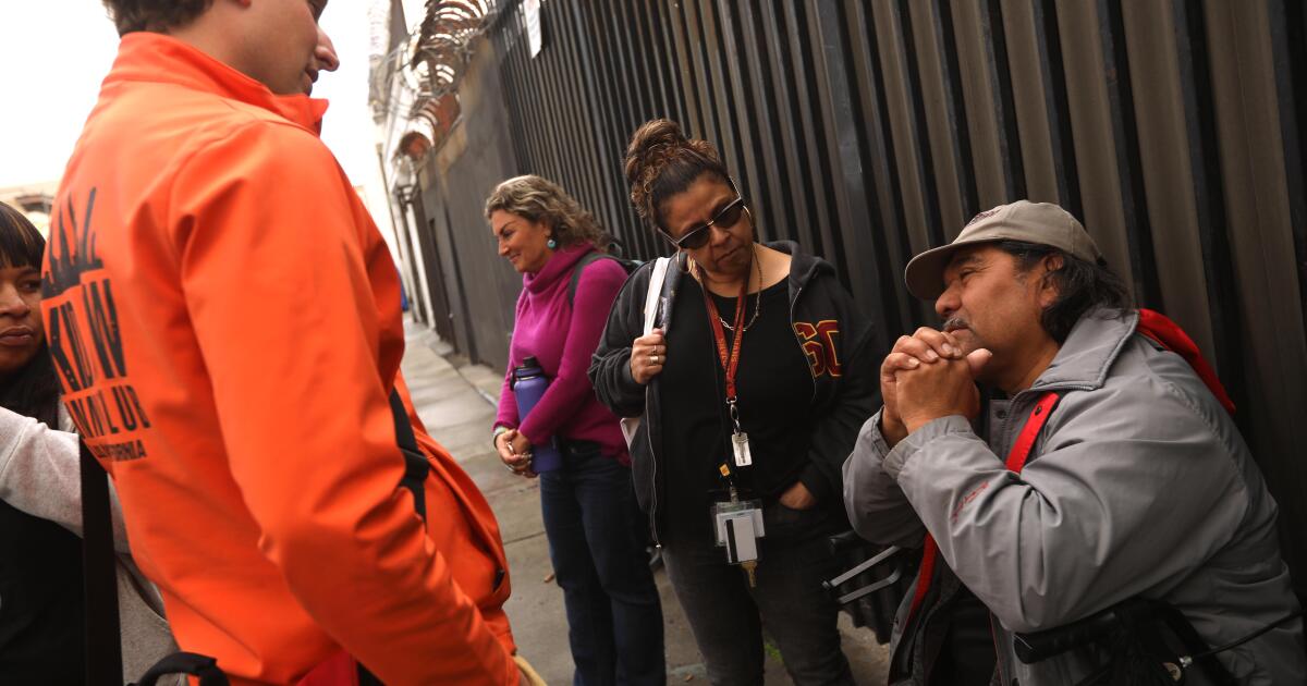 Keeping mentally ill Angelenos in jail doesn't help anyone
