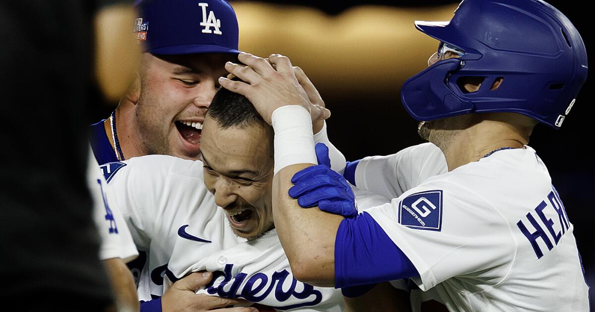 Dodgers win on Tommy Edman's walk-off; Andy Pages suffers fracture