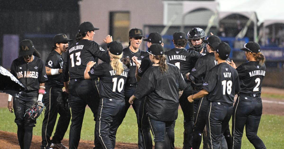 Los Angeles Queens rally to win jubilant WPBL debut game