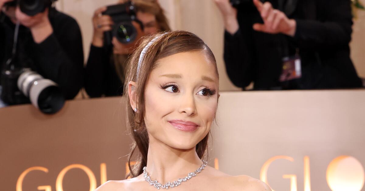 Ariana Grande addresses public hiatus news in 4-minute speech