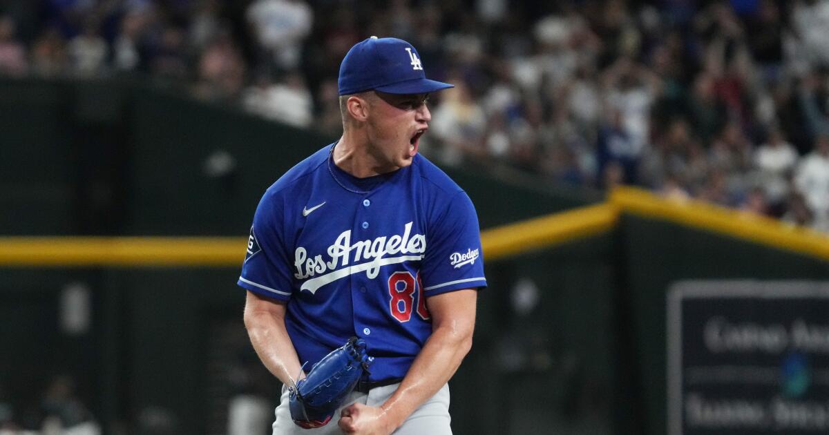 Dodgers end 7-game losing streak despite Edwin Díaz implosion