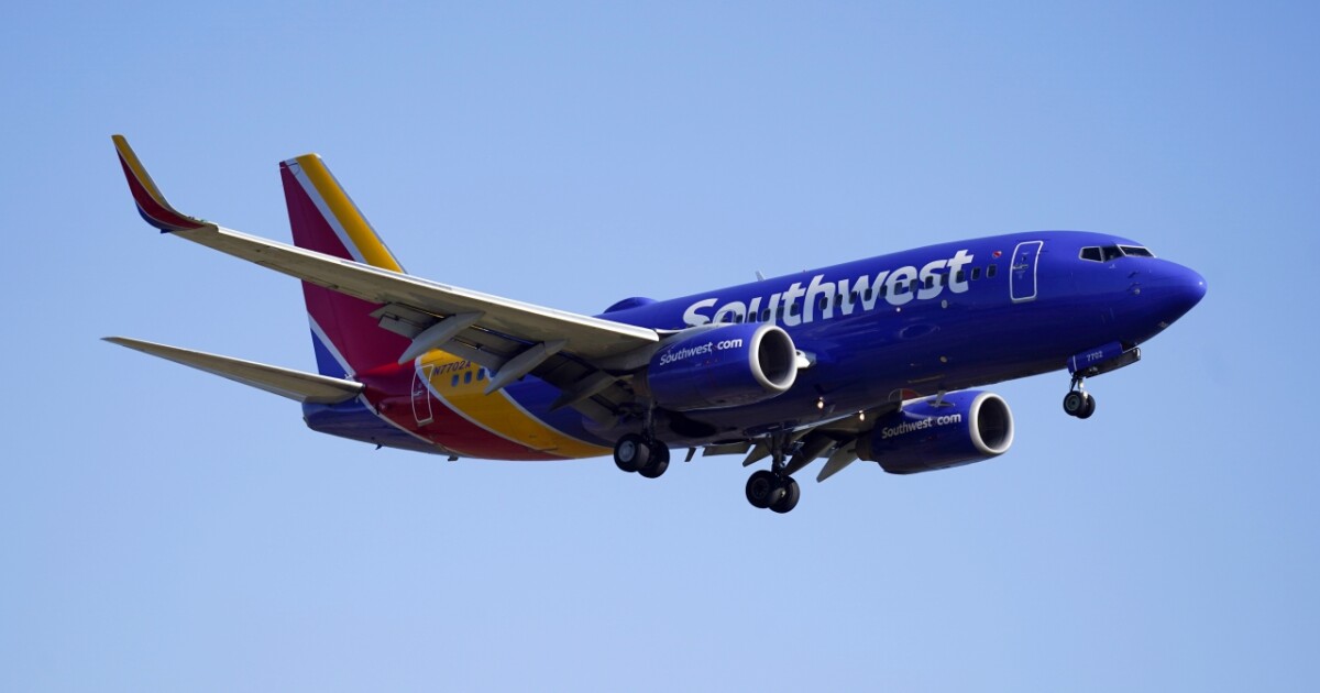 Authorities investigate man's death on Southwest flight from Dallas to LA