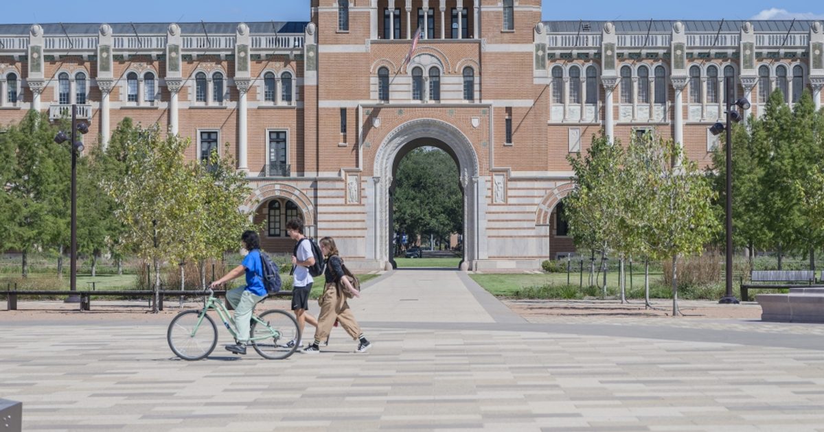 Rice University's move-in day sees record number of incoming freshmen