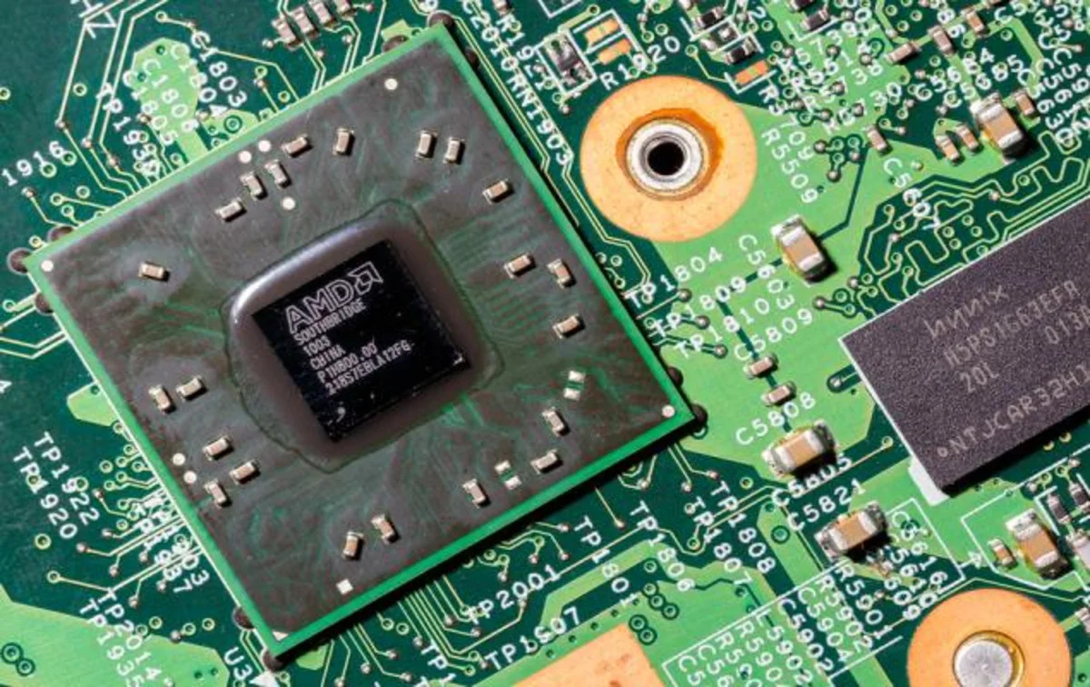 Can AMD's Saudi AI Buildout Challenge NVIDIA and Broadcom?