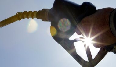 Phoenix gas prices set Labor Day weekend record