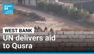 West Bank : UN delivers aid to besieged Palestinian families in Qusra • FRANCE 24 English