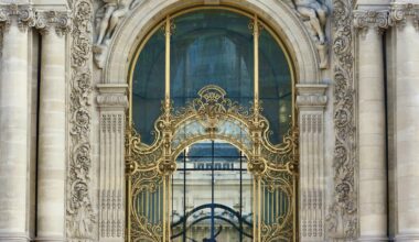 Petit Pelais. Paris, France [OS][OC][3319x5114]