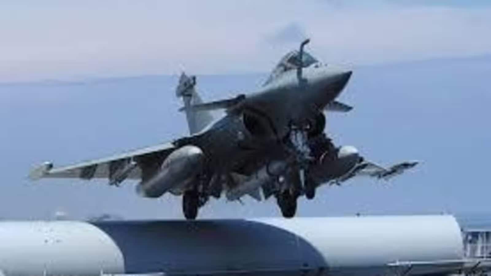 Indian Navy to get 26 Rafale-M fighters and three attack submarines from France