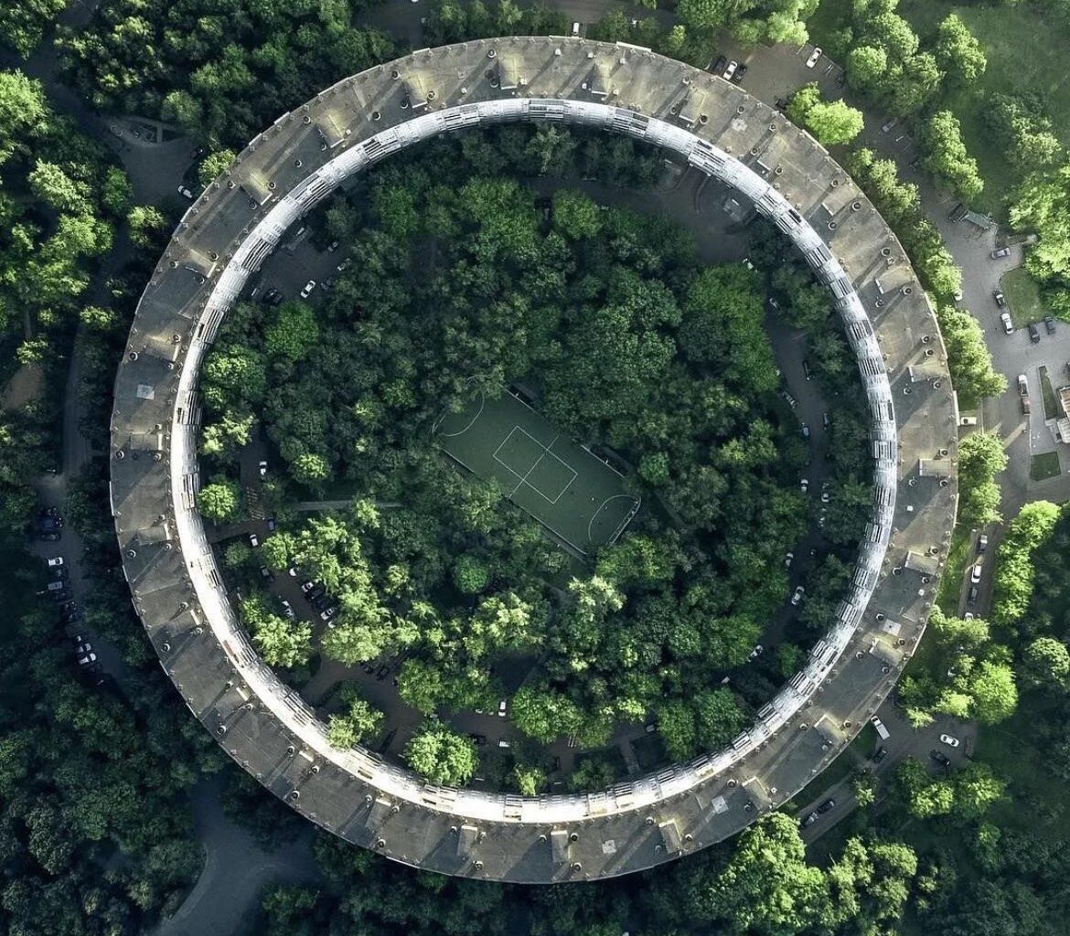 The circular apartment building, Bublick, Moscow [1080 x 1350]
