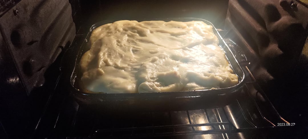 Moussaka (avant cuisson vs après cuisson) avant la fin de l'été