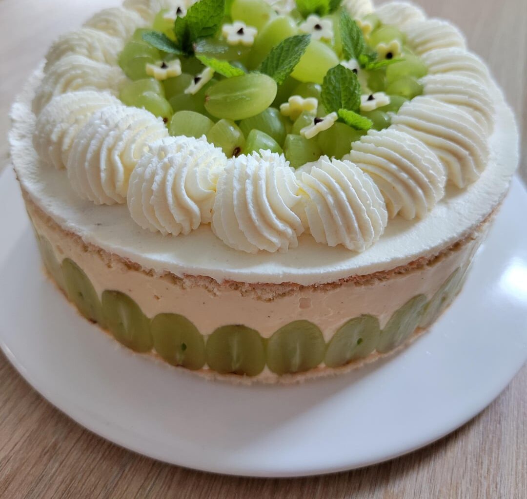 Gâteau aux raisins façon fraisier