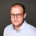 "Napastnik w drużynie #PiS" i "Specjalista ds. kampanii wyborczych." oburzony, że posłanka Magdalena Filiks nie reaguje na "hejt i nienawiść" w stronę Oskara Szafarowicza, człowieka który współdziałał w szczuciu które doprowadziło do samobójstwa jej Syna.