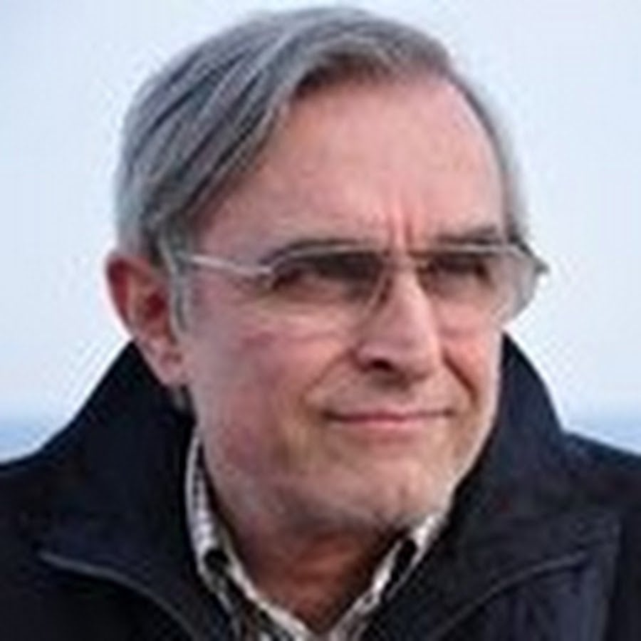 Българин прави кавъри с цигулка на най-различни неща