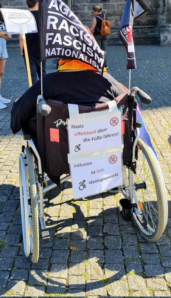 Rolli-Rambos vs Nazis