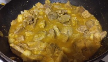 Curry maison au porc et au chou-fleur