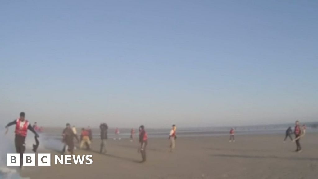 Migrants jailed after small boat crossing violence - BBC News