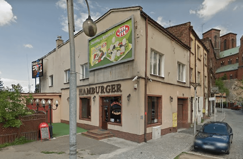can somebody tell me what is this place and where can I find the reviews for it?