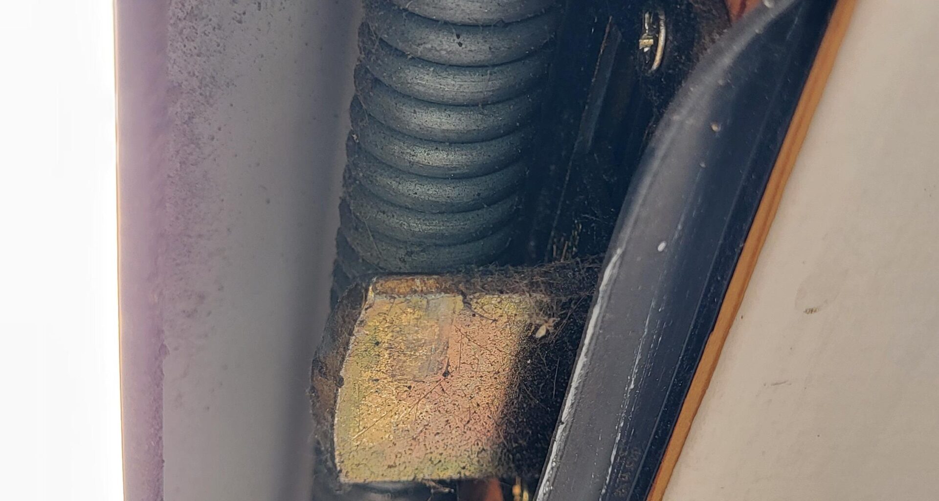 Repairing roof window
