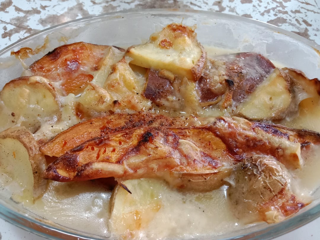 Gratin dauphinois de patate douce, lait de coco, croûte à l'abondance