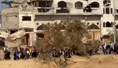 Gazans heading south along *safer* corridor