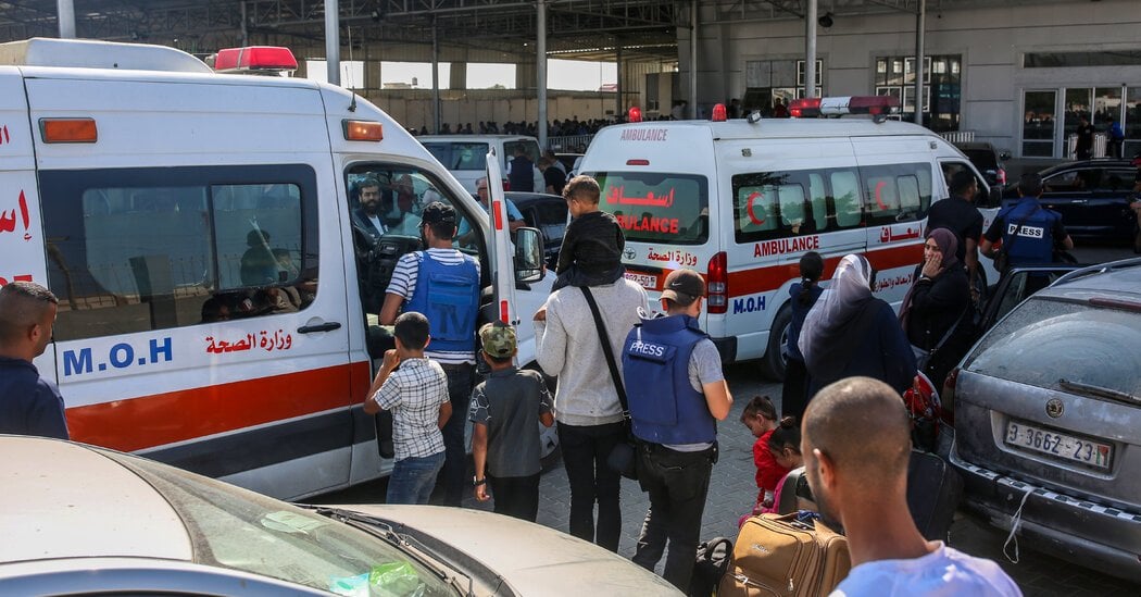 Ein US-Beamter sagte, die Hamas habe verwundete Kämpfer auf die Ausreiseliste gesetzt und damit die Bemühungen zur Evakuierung von Ausländern verzögert.