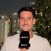 Die Vertragsverlängerung von Alphonso Davies wird zu einer immer größeren Herausforderung für den FC Bayern. Bis zu einer Entscheidung werden noch einige Monate vergehen, aber der Kanadier tendiert aktuell zu einem Wechsel nach Madrid.