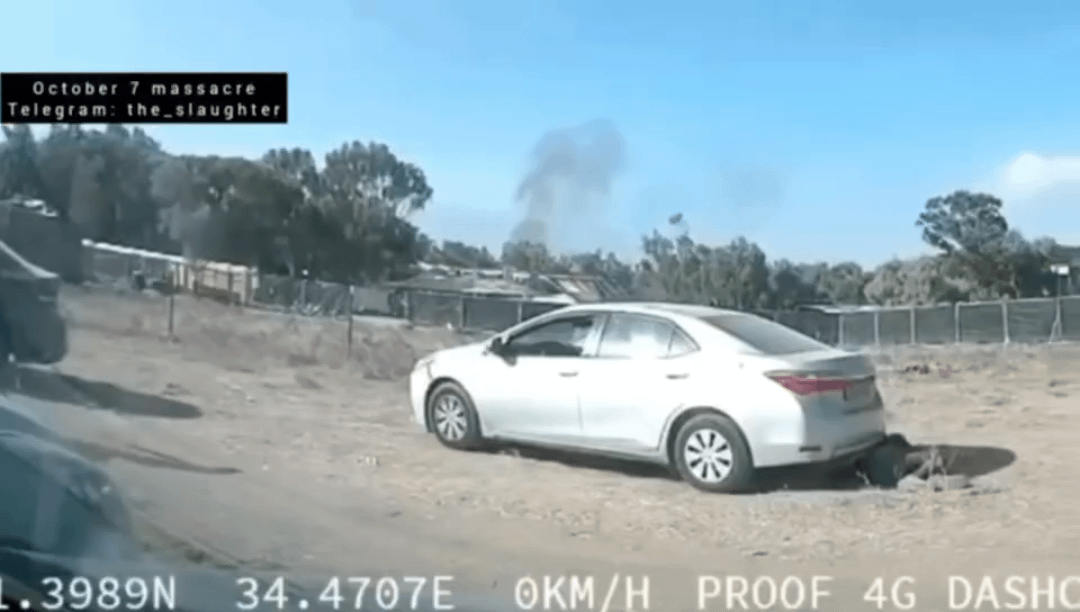 Civilizations from Gaza also participated in October 7th slaughter and got weapons from Hamas terrorists. In this footage you can see a civilian from Gaza shooting a woonded Israeli who participated in the Nova festival