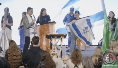 🇺🇸 Evangelical Pastor Greg Locke in proIsrael rally: “Israel should make Gaza Strip a parking lot by this time next week.Get a great big missile and blow that wicked Dome of the Rock plum off the spot where it’s standing right now so we can get that 3rd Temple rebuilt & usher in the coming of Jesus”