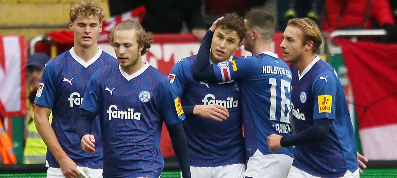 [2. Bundesliga | 14. Spieltag] Pfiffe im Fritz-Walter-Stadion: Defensiv schwache Lauterer unterliegen Aufstiegsaspirant Holstein Kiel