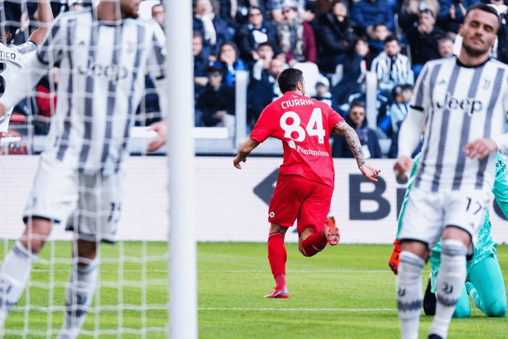 if Monza defeats Juventus tomorrow they will be the first team to defeat Juventus three times in a row in Serie A history