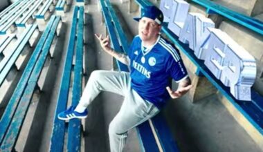 Schalke-Song von Rapper Money Boy - mit Goldkette bei S04