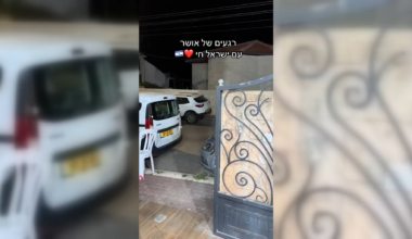 IDF soldier finds time to propose even when on duty
