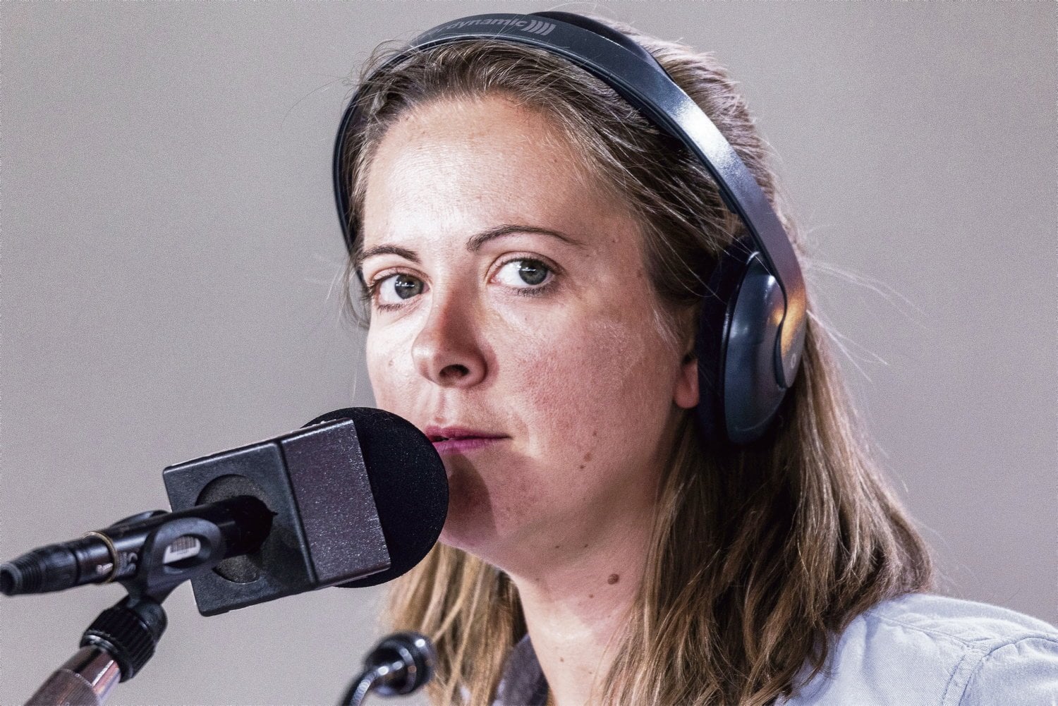 Charline Vanhoenacker « mise au repos par son médecin » après des menaces de mort - L'Humanité