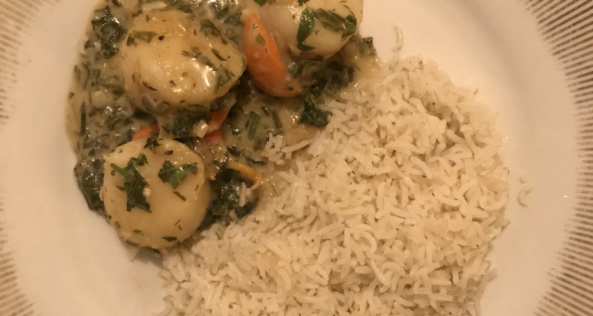 Noix de saint Jacques à la crème.