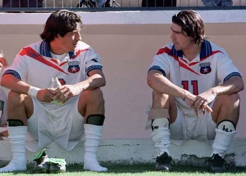 Good night from two past Serie A legends 🇨🇱