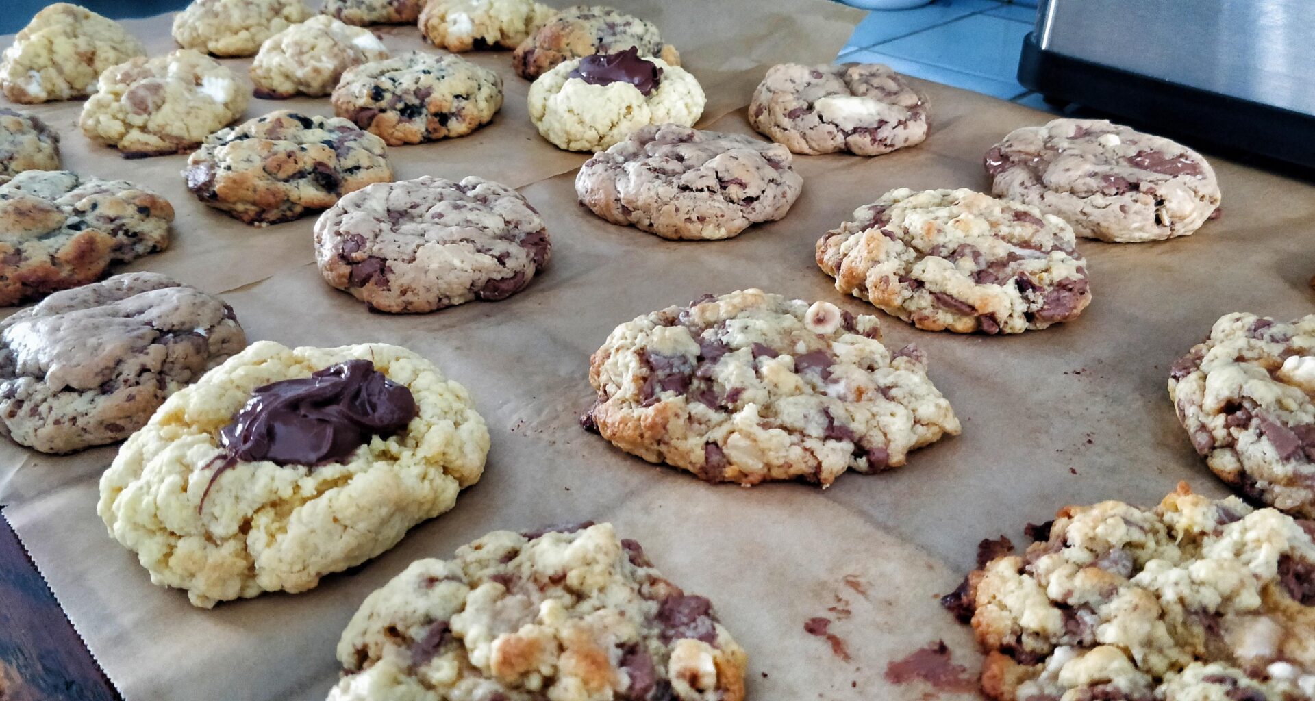Cookies Nutella / chocolat lait raisins noisettes / kinder maxi