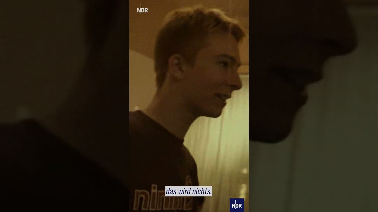 ECHT - Unsere Jugend: Klatschpresse  #doku #ndr #ndrdoku #shorts