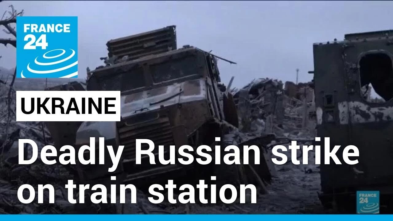At least one killed in Russian air strike on train station in Kherson • FRANCE 24 English