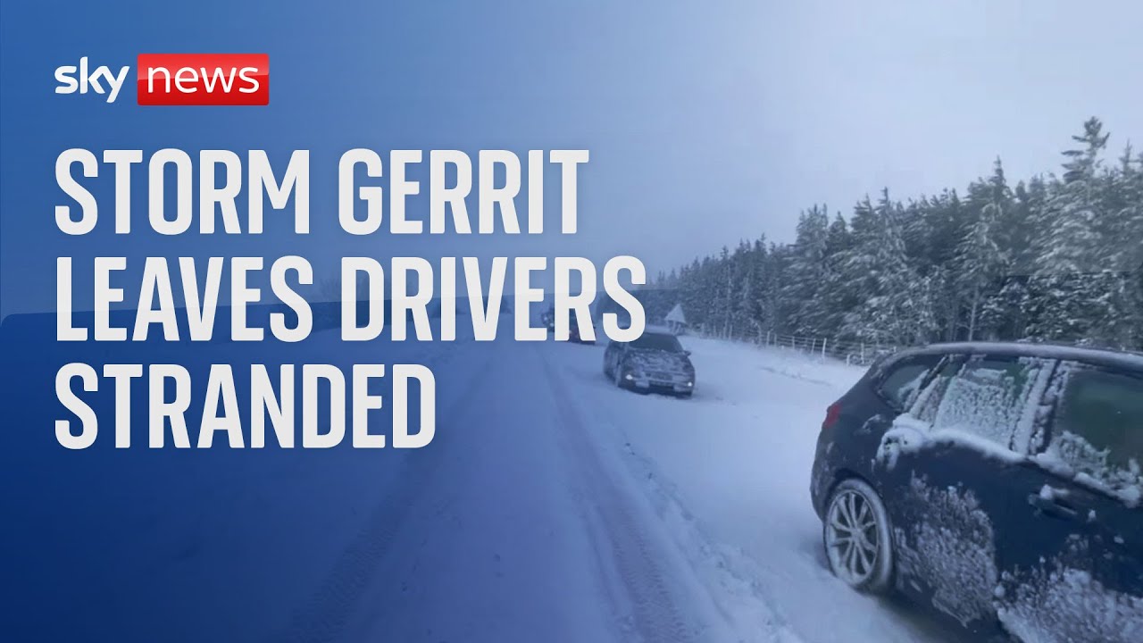 Storm Gerrit leaves drivers stranded in snow in 'major incident'