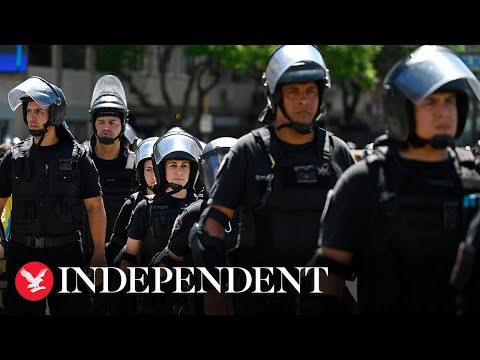 Watch again: Workers protest against President Javier Milei's economic policy in Argentina