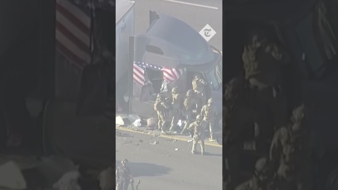 Texan police use armoured battering ram after chase with 18-wheeler truck